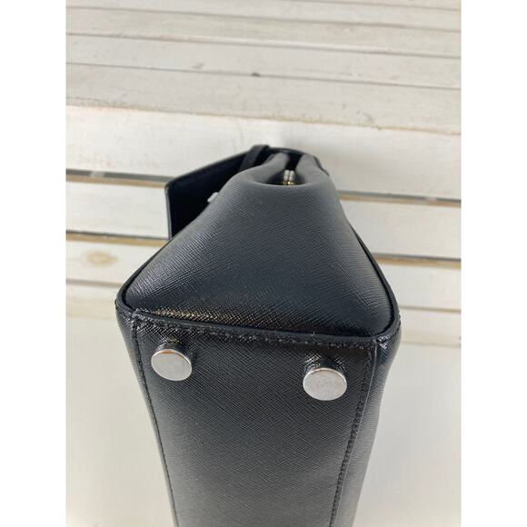 MICHAEL KORS, MEDIUM SIZE BLACK SAFFIANO LEATHER HANDBAG - Picture 6 of 11